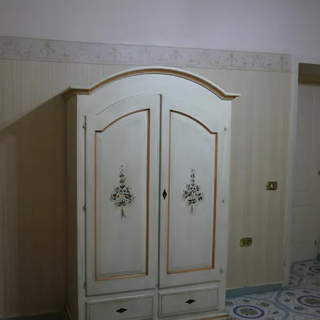 Oda ve Kahvaltı Beb Rosy *