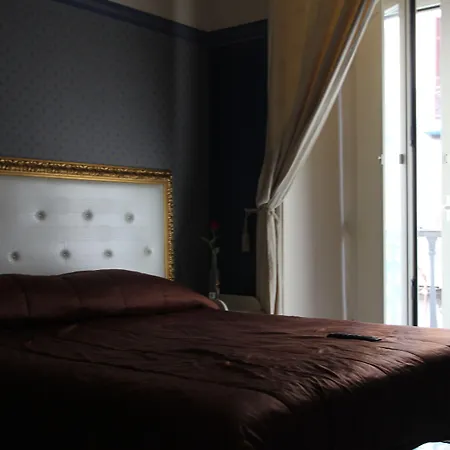 Bed & Breakfast Beb Rosy Napoli