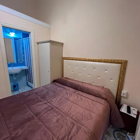 Beb Rosy Nocleg ze śniadaniem Neapol