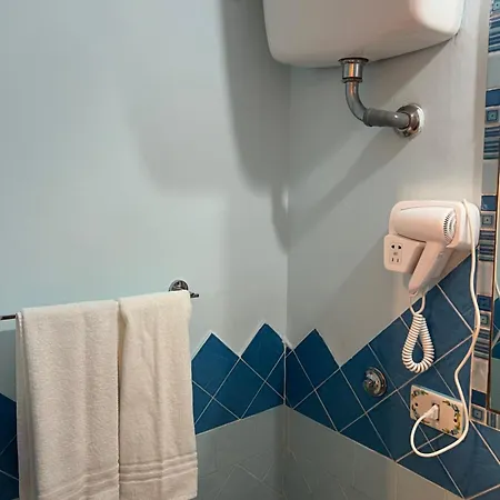 Beb Rosy Nocleg ze śniadaniem 3*